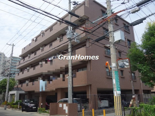 フロックス西明石の外観