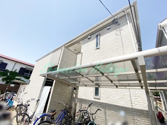 藤沢市片瀬海岸３丁目のアパート