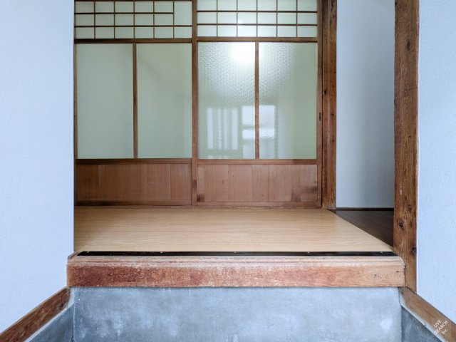絹川平屋貸家の玄関
