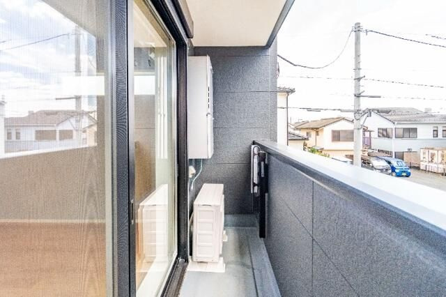 エフプレスト岸町のバルコニー