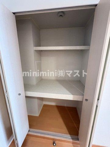 トモドール北梅田の収納