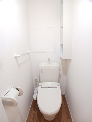 【トイレ】 | ベルローズＡ | ゆったりとした空間のトイレです