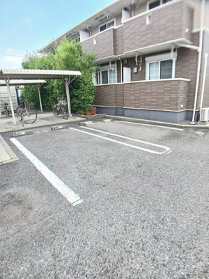 【駐車場】 | レーヴステージ蔵王Ｂ | 駐車場があるので、車を買う予定の方も安心です