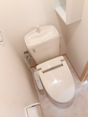 【トイレ】 | ヴィラグリーンパーク | コンパクトで使いやすいトイレです