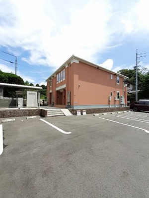【駐車場】 | ダングラッツェⅡ | 駐車場完備です