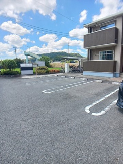 【駐車場】 | レディアンＷ | 駐車スペースもあります