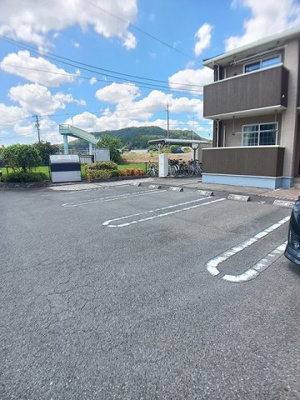 【駐車場】 | レディアンＷ | 駐車スペースもあります
