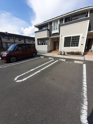 【駐車場】 | ラシュレⅡ | 駐車場に車を止められます