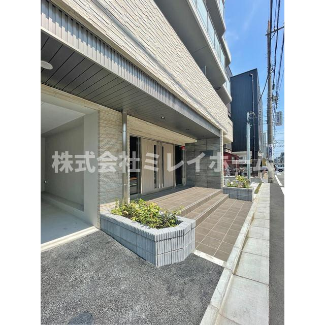 レジディア蒲田南プレイスのエントランス