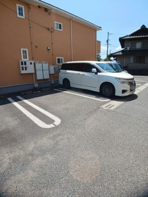 【駐車場】 | グランリーオＢ | 駐車場完備です