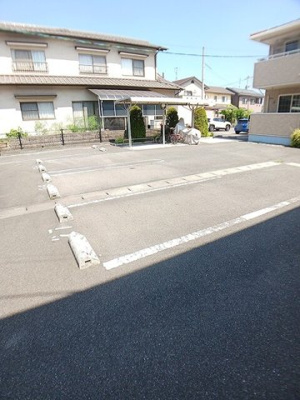 【駐車場】 | フェールⅢ | カースペースがあります