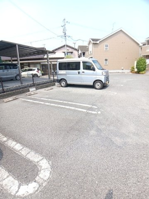 【駐車場】 | ツインコムＢ | 駐車場に車を止められます