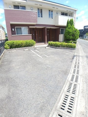 【駐車場】 | ラ　フォンテーヌＡ | カースペースがあります