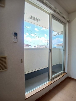 【バルコニー】 | ラ　フォンテーヌＡ | 落ち着いた時間を過ごせるバルコニーです