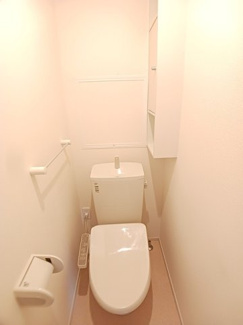 【トイレ】 | プラシード駅家Ｂ | コンパクトで使いやすいトイレです