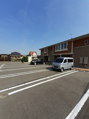 【駐車場】 | アクティフ上御領Ｂ | 駐車場です