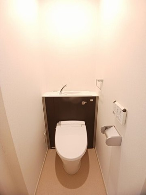 【トイレ】 | シャロル東福山 | シンプルで使いやすいトイレです