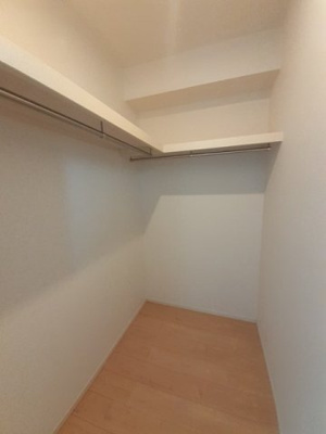 【収納】 | ロイヤル・パレス城興 | 収納があります