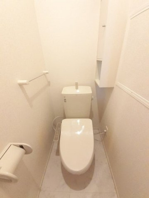 【トイレ】 | ロイヤル・パレス城興 | コンパクトで使いやすいトイレです