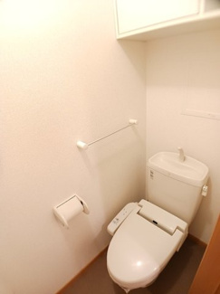 【トイレ】 | アズールコート | シンプルで使いやすいトイレです