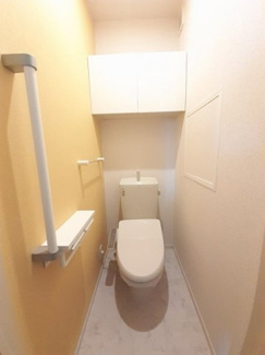 【トイレ】 | フィデールＢ | 落ち着いた色調のトイレです