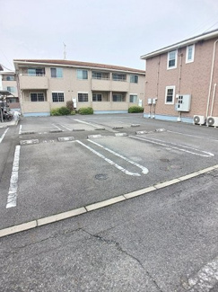 【駐車場】 | フェールⅡ | 駐車スペースもあります