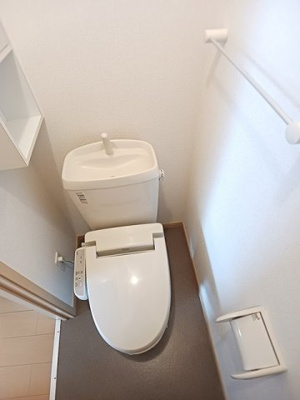 【トイレ】 | サンヒルズＭ　Ⅰ | コンパクトで使いやすいトイレです