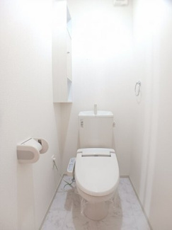 【トイレ】 | メゾンドフラン | コンパクトで使いやすいトイレです