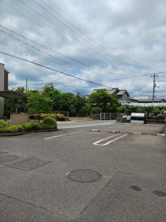【駐車場】 | マナ　マルベリーＢ | 駐車場があります