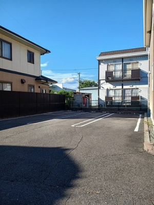 【駐車場】 | カーサドマーニＢ | 駐車場があるので、車を買う予定の方も安心です