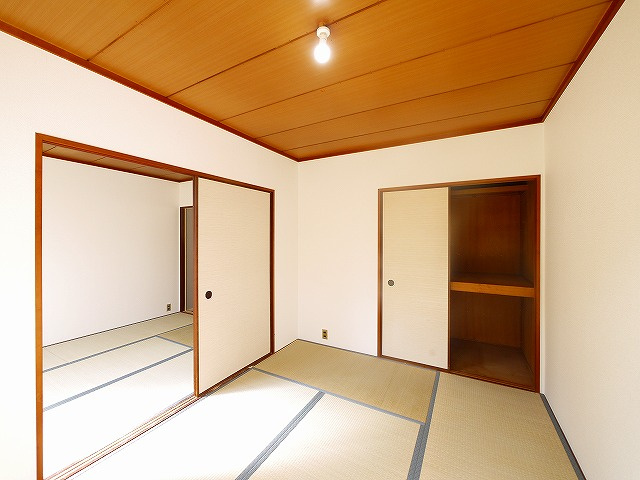 YMハイツ　B棟の和室