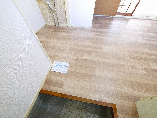 YMハイツ　B棟の玄関