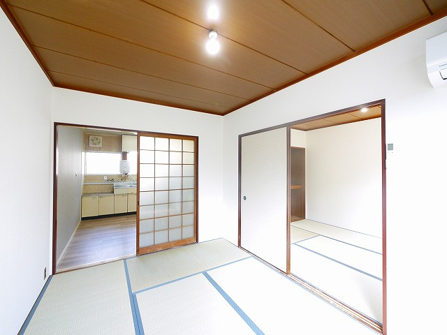 YMハイツ　B棟の和室