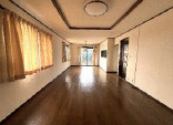 山荘町福祉戸建の居間・リビング