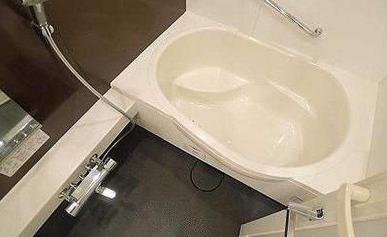 グランハイツ錦糸町の浴室|落ち着いた空間のお風呂です