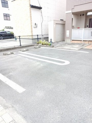 【駐車場】 | クラール花園 | 駐車スペースもあります