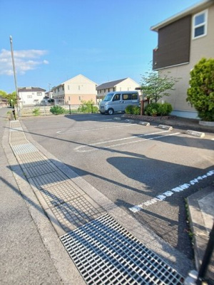 【駐車場】 | ティエラ | 駐車場完備です