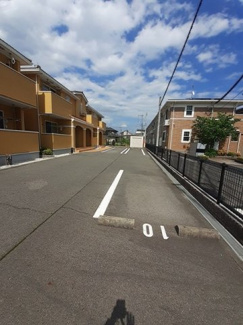 【駐車場】 | ベル　アンジュＢ | 車をお持ちの方に嬉しい駐車場付きの物件です