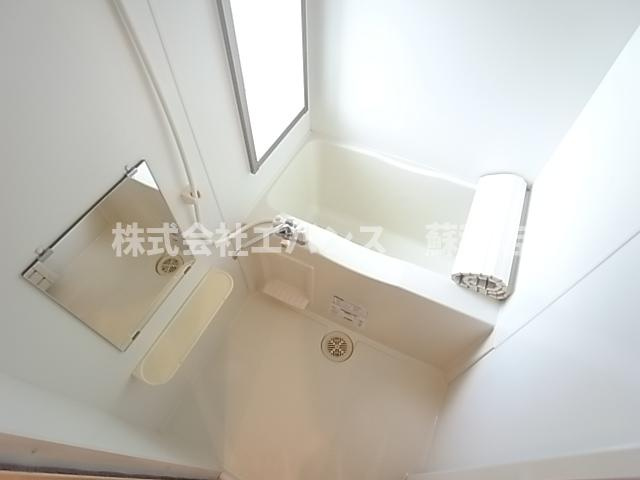 【浴室】 | Rire Iuchi（リールイウチ） | コンパクトで使いやすいお風呂です