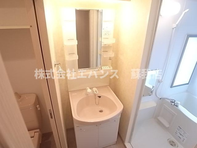 【独立洗面台】 | Rire Iuchi（リールイウチ） | 朝の身支度には欠かせない独立洗面化粧台