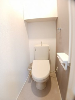【トイレ】 | サンクレール | 落ち着いた色調のトイレです