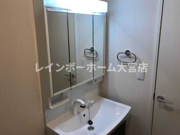 Lapisの独立洗面台