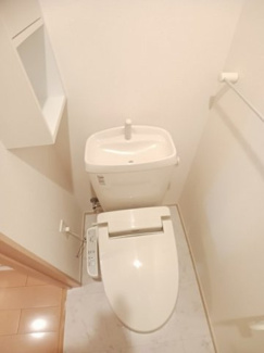 【トイレ】 | アルデーアＢ | 清潔感のあるトイレです