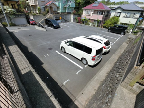 【駐車場】 | フェニックス　F