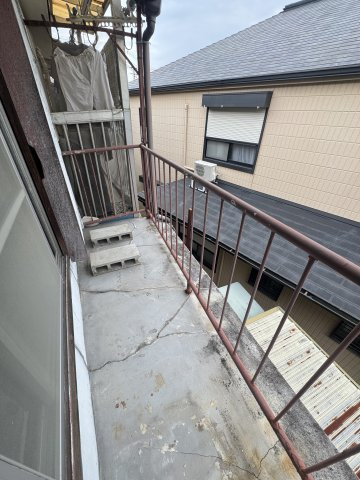 テラス　神戸市須磨区離宮前町のバルコニー