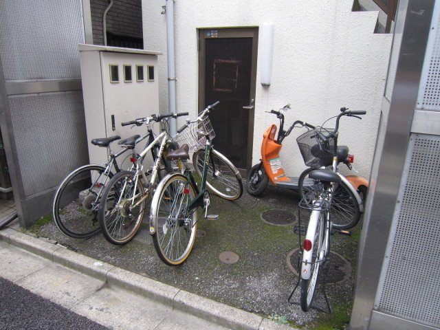 【庭】