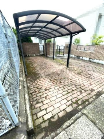 敦賀市野神中古戸建の駐車場|カーポート