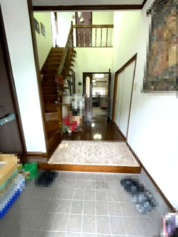 敦賀市野神中古戸建の玄関