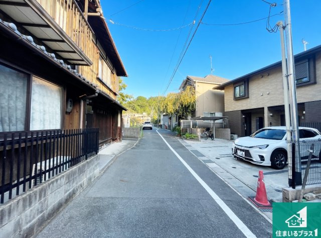 即日案内可能■京都市北区上賀茂池端町　新築一戸建ての前面道路含む現地写真|周辺は落ち着いた街並みの住宅地！子育てがしやすい住環境です！まだ未完成ですが、現地でしかわからない事もございます。是非一度ご覧ください。