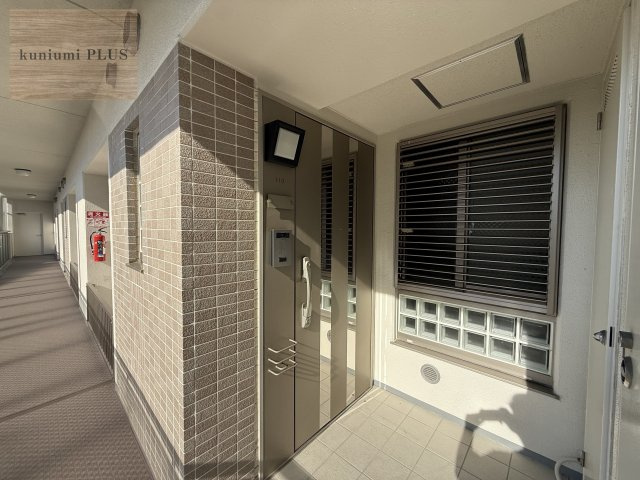 ウィズパークス大阪アクアコートの玄関